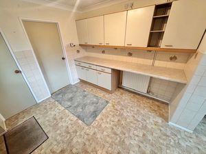 Photo 27- click for photo gallery